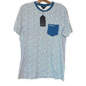 Ben Sherman Floral Print T Shirt Blue and White Size Small NWT